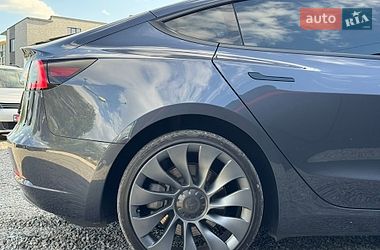 Седан Tesla Model 3 2022 в Луцьку