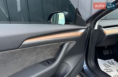 Седан Tesla Model 3 2022 в Луцьку