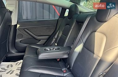 Седан Tesla Model 3 2022 в Луцьку