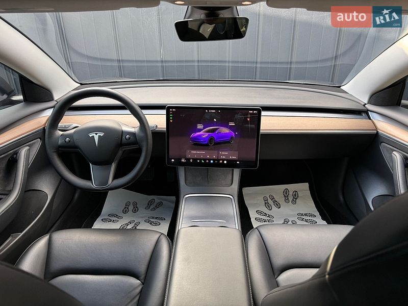 Седан Tesla Model 3 2022 в Луцьку
