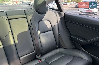 Седан Tesla Model 3 2022 в Луцьку