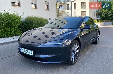 Седан Tesla Model 3 2023 в Харькове