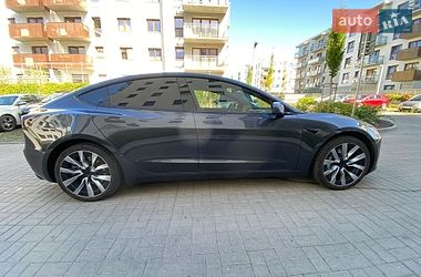 Седан Tesla Model 3 2023 в Харкові