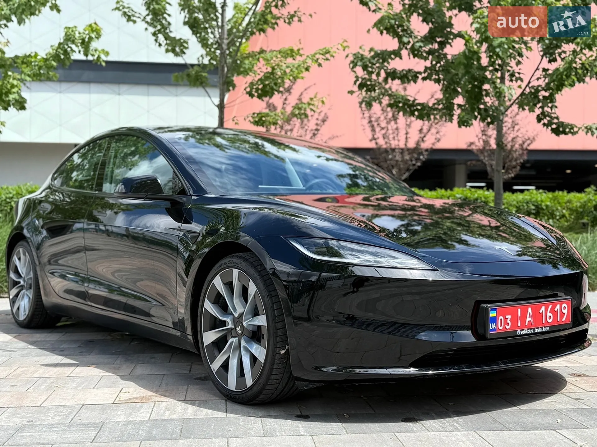 Tesla Model 3 2024 VIN LRW3E7EK2RC964657 фото оголошення 5 з 5