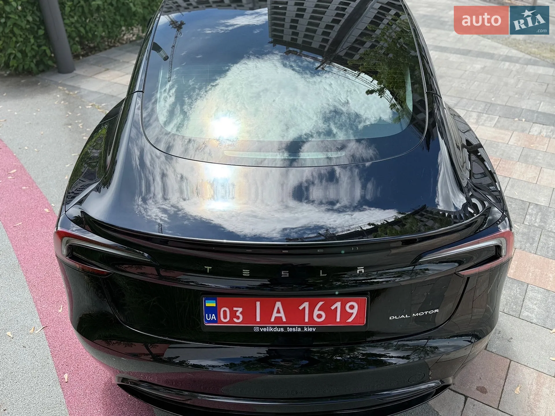 Tesla Model 3 2024 VIN LRW3E7EK2RC964657 фото оголошення 17 з 47