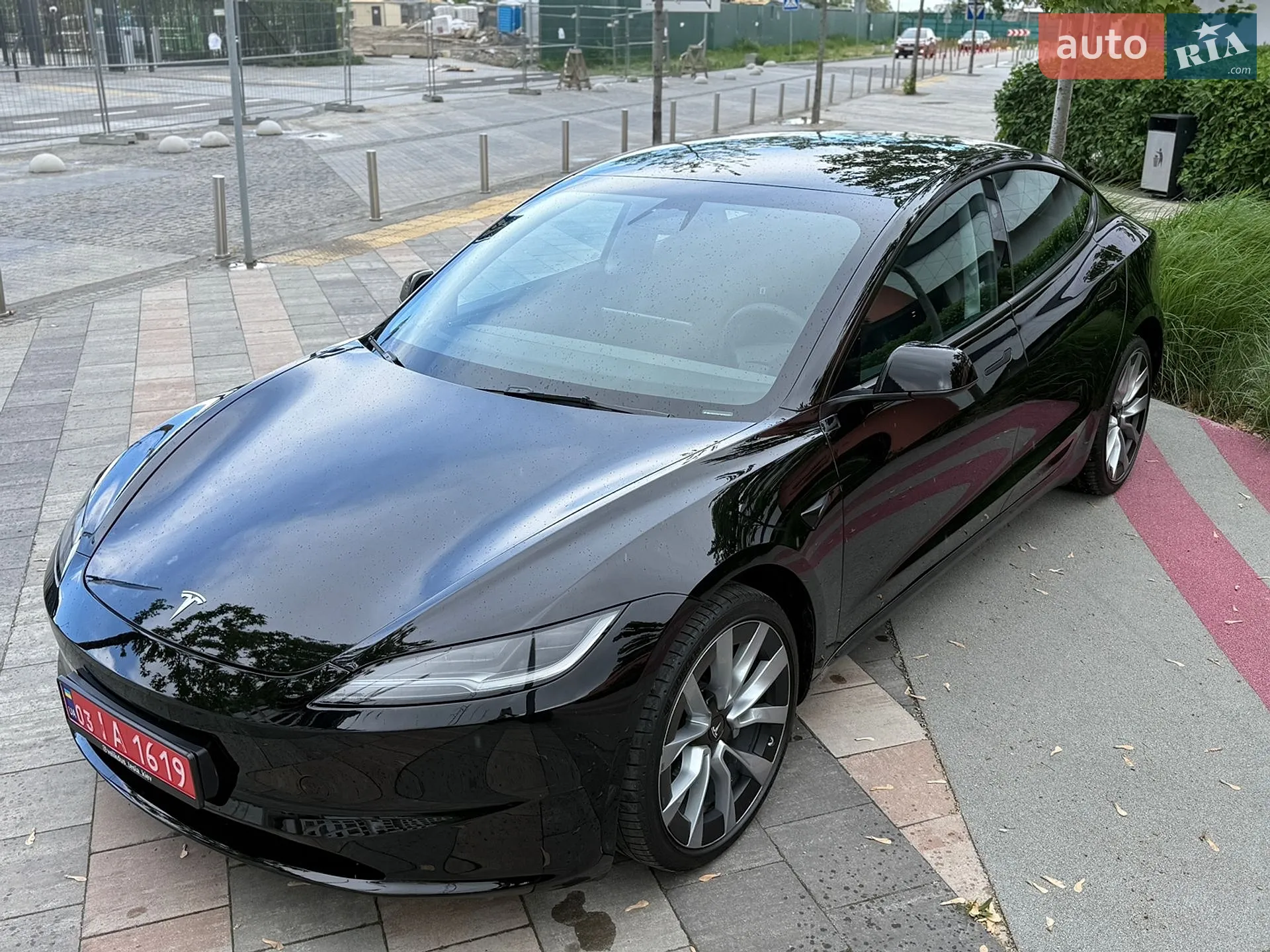 Tesla Model 3 2024 VIN LRW3E7EK2RC964657 фото оголошення 20 з 47