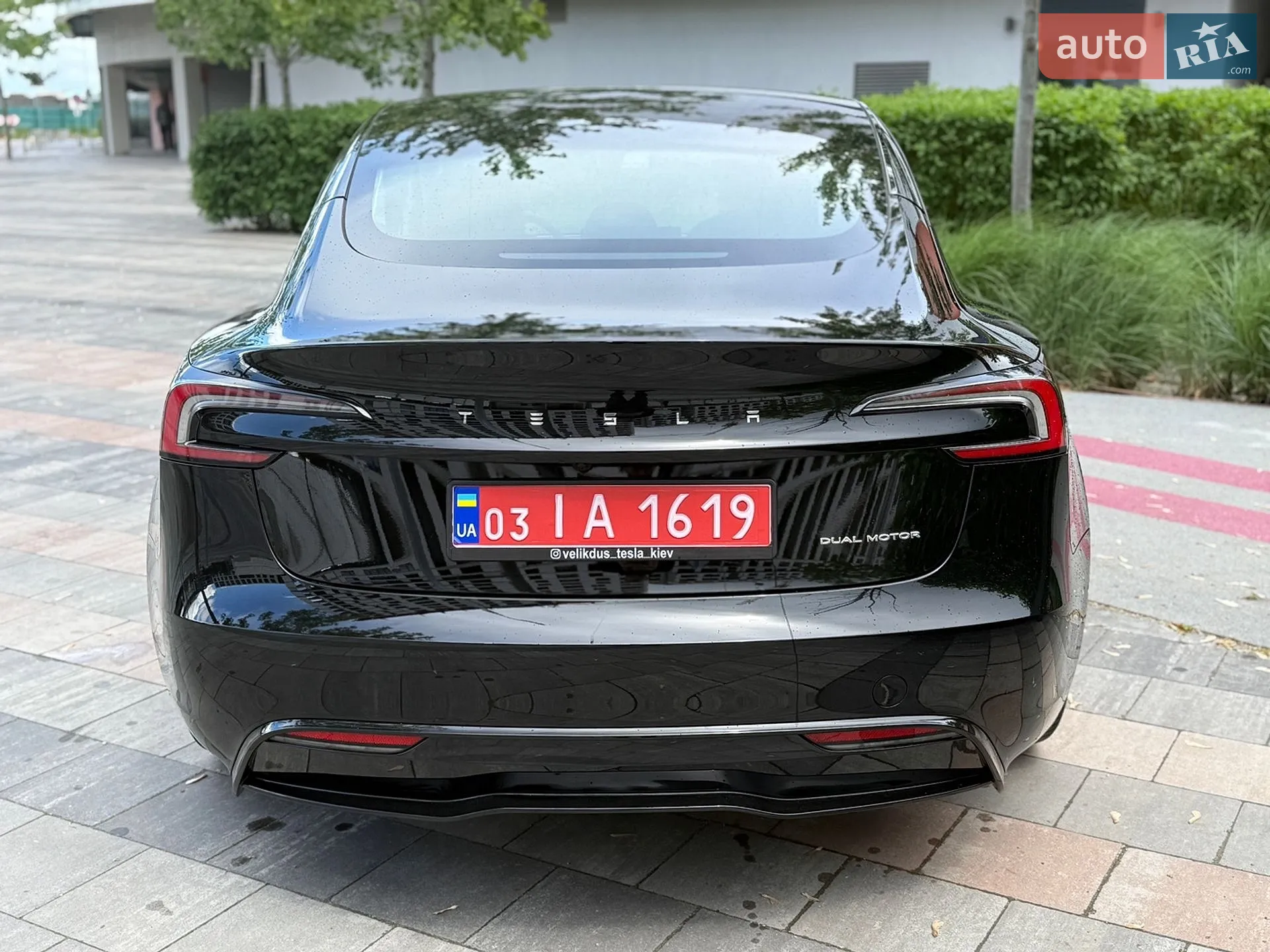 Tesla Model 3 2024 VIN LRW3E7EK2RC964657 фото оголошення 29 з 47