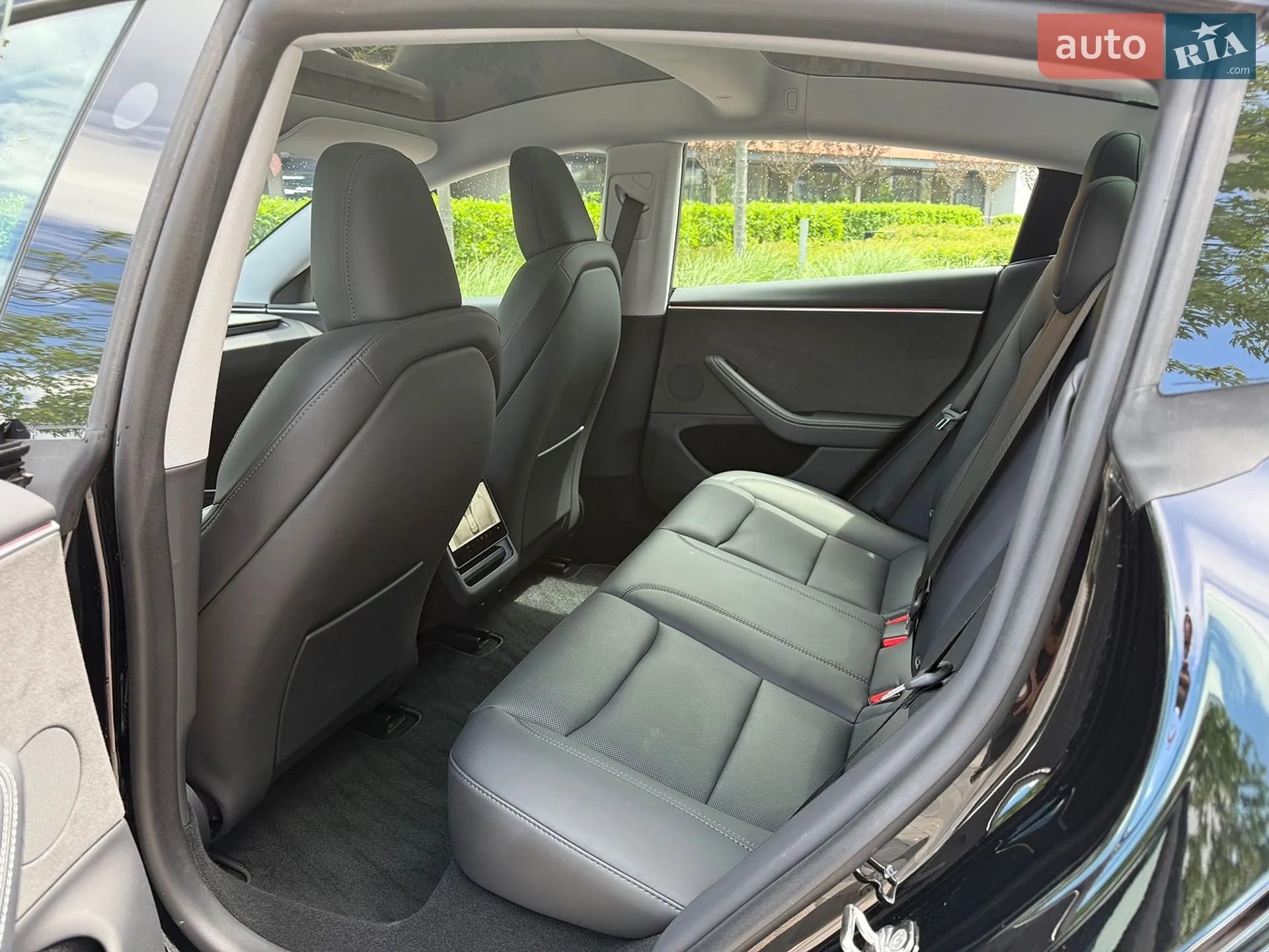 Tesla Model 3 2024 VIN LRW3E7EK2RC964657 фото оголошення 33 з 47