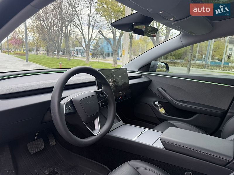 Седан Tesla Model 3 2024 в Дніпрі фото 39 Седан Tesla Model 3 2024 в Дніпрі