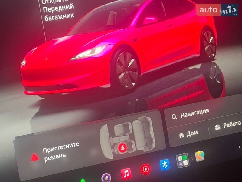 Седан Tesla Model 3 2024 в Киеве
