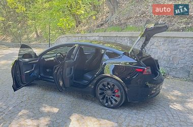 Седан Tesla Model 3 2022 в Києві