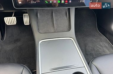 Седан Tesla Model 3 2023 в Ивано-Франковске