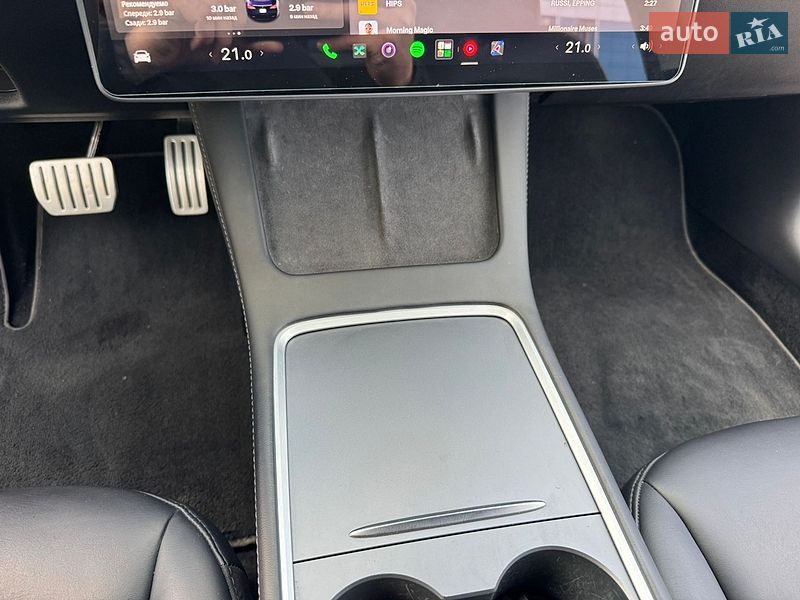 Седан Tesla Model 3 2023 в Ивано-Франковске