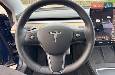 Седан Tesla Model 3 2023 в Ивано-Франковске