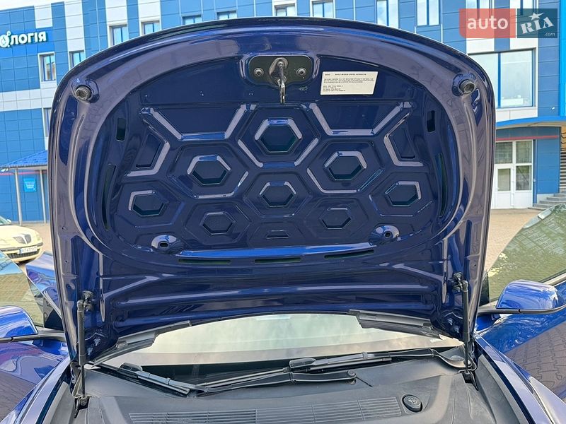 Седан Tesla Model 3 2023 в Ивано-Франковске