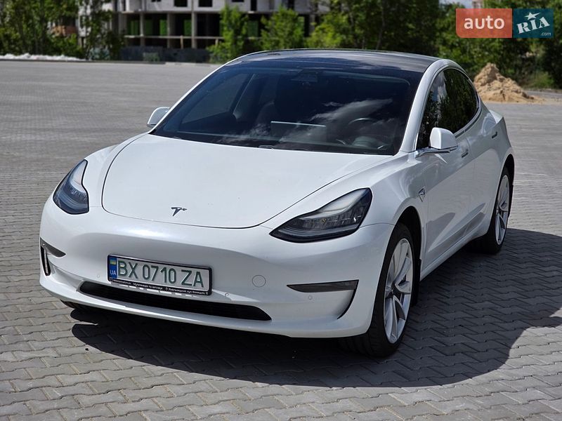 Седан Tesla Model 3 2019 в Хмельницком
