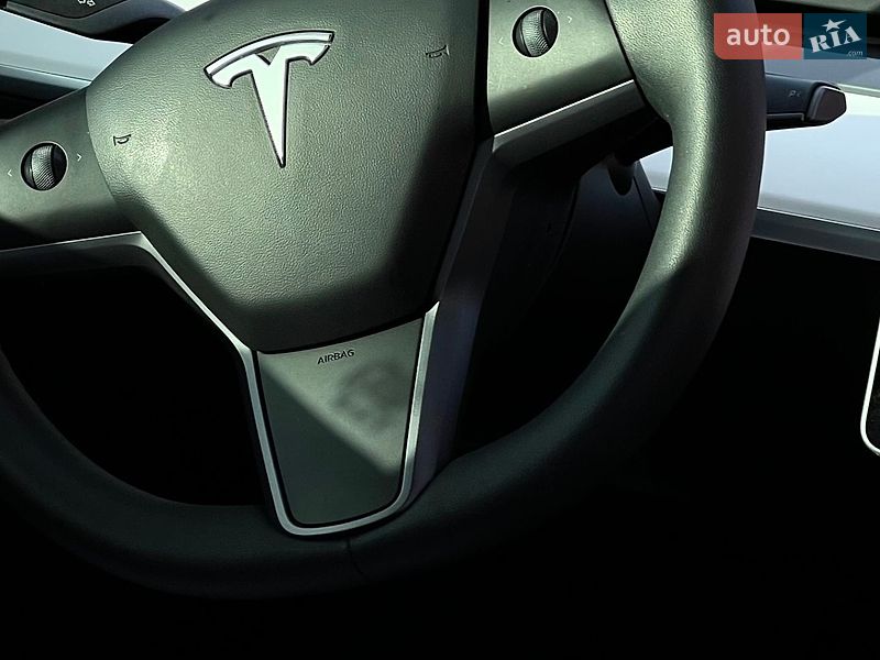 Седан Tesla Model 3 2021 в Хмельницькому