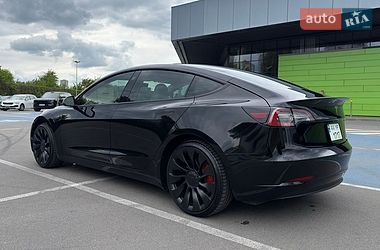 Седан Tesla Model 3 2022 в Києві