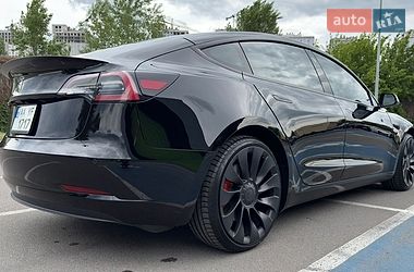 Седан Tesla Model 3 2022 в Києві
