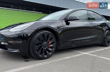 Седан Tesla Model 3 2022 в Киеве