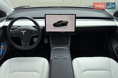 Седан Tesla Model 3 2022 в Києві