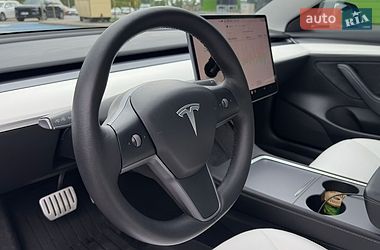 Седан Tesla Model 3 2022 в Києві