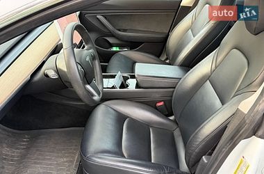 Седан Tesla Model 3 2019 в Рівному