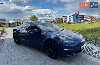 Седан Tesla Model 3 2022 в Львове фото 29 Седан Tesla Model 3 2022 в Львове