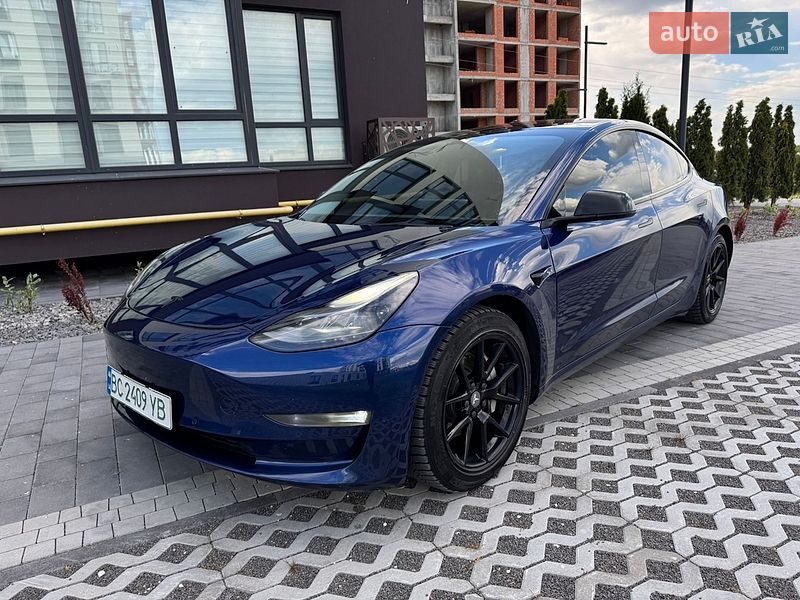 Седан Tesla Model 3 2022 в Львове фото 39 Седан Tesla Model 3 2022 в Львове