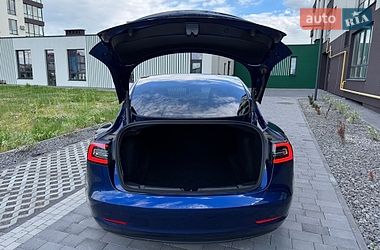 Седан Tesla Model 3 2022 в Львове фото 47 Седан Tesla Model 3 2022 в Львове