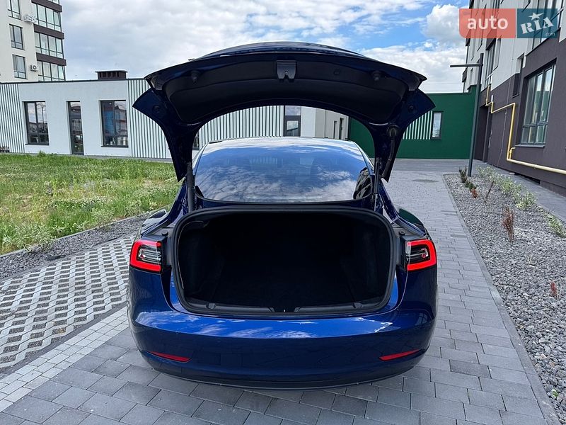 Седан Tesla Model 3 2022 в Львове фото 47 Седан Tesla Model 3 2022 в Львове