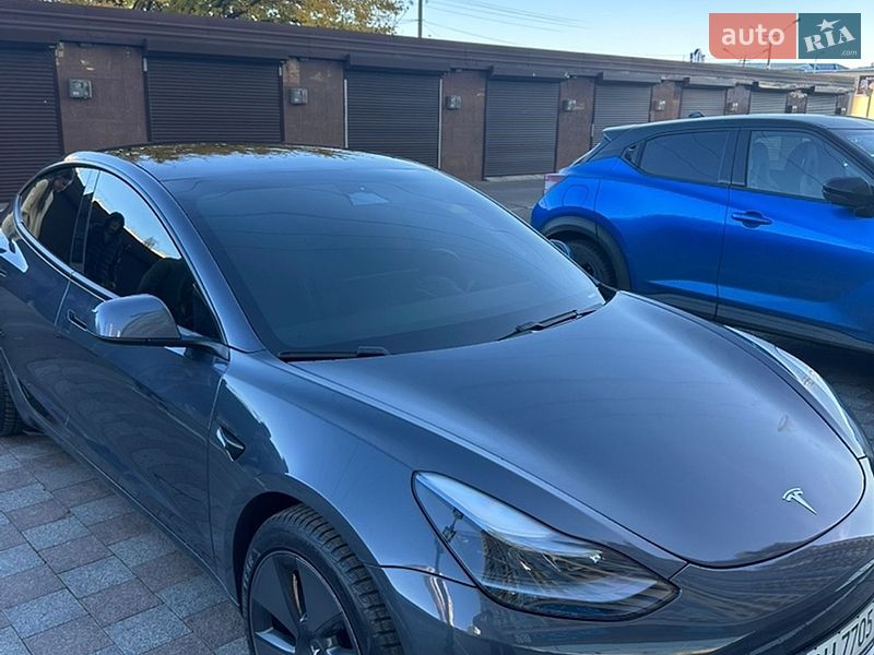 Седан Tesla Model 3 2021 в Одессе