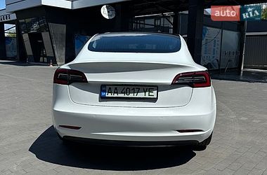 Седан Tesla Model 3 2019 в Києві
