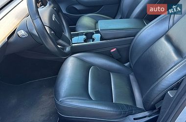 Седан Tesla Model 3 2019 в Києві