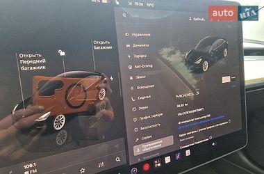 Седан Tesla Model 3 2022 в Черкасах