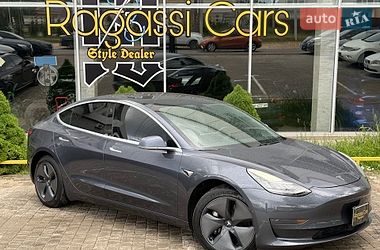 Седан Tesla Model 3 2020 в Одесі