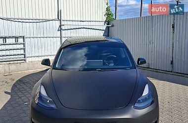 Седан Tesla Model 3 2021 в Києві