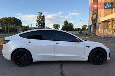 Седан Tesla Model 3 2022 в Харькове
