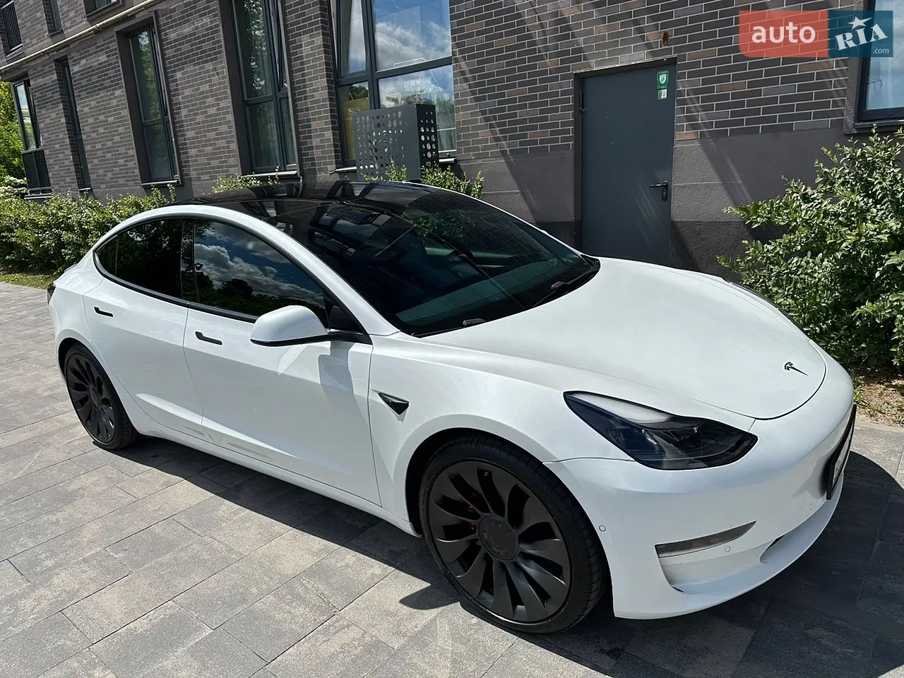 2022 Tesla Model 3 - мініатюра 16