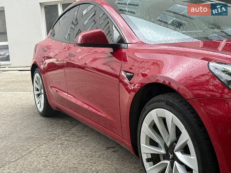 Седан Tesla Model 3 2022 в Одессе