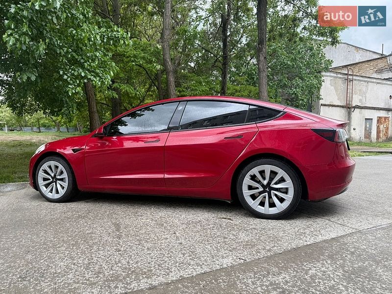 Седан Tesla Model 3 2022 в Одессе