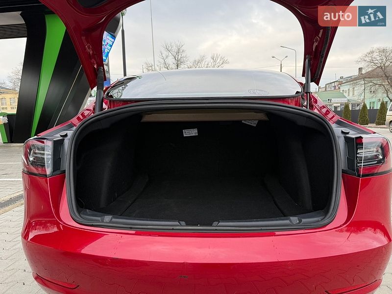 Седан Tesla Model 3 2022 в Одессе