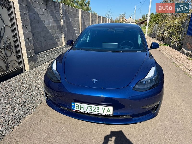 Седан Tesla Model 3 2021 в Одесі