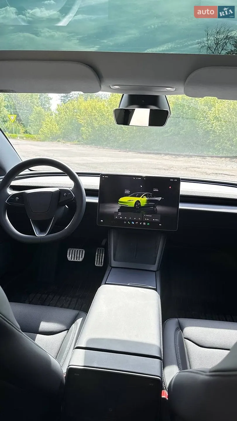2025 Tesla Model 3 - мініатюра 5
