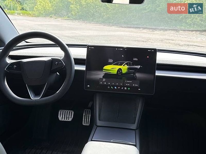 Седан Tesla Model 3 2025 в Харкові