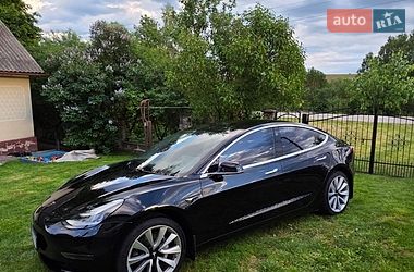 Седан Tesla Model 3 2019 в Тернополі