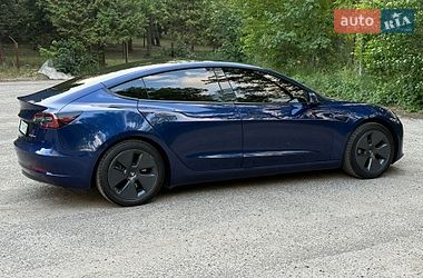 Седан Tesla Model 3 2022 в Львові