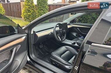 Седан Tesla Model 3 2022 в Луцьку