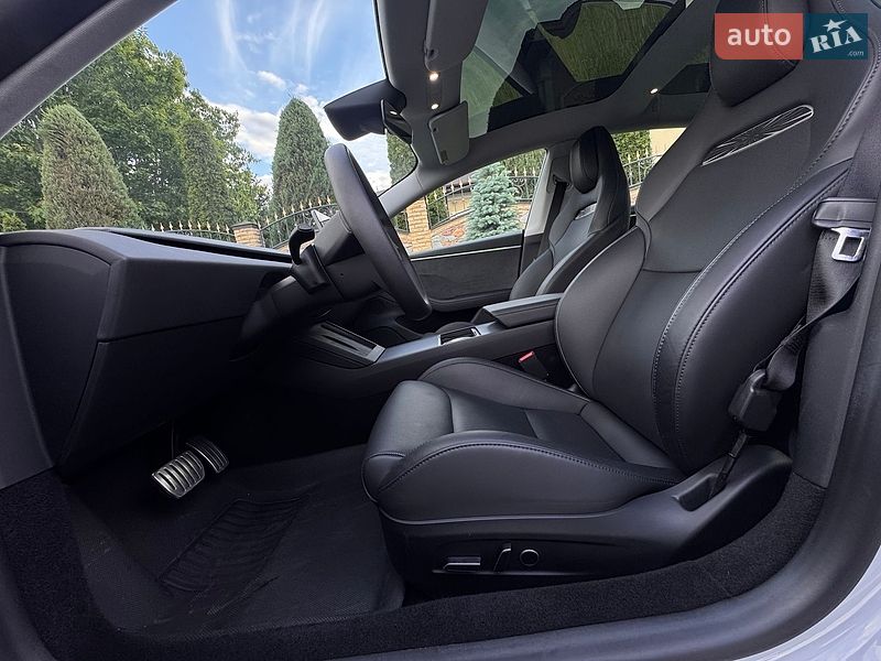 Седан Tesla Model 3 2024 в Києві фото 13 Седан Tesla Model 3 2024 в Києві