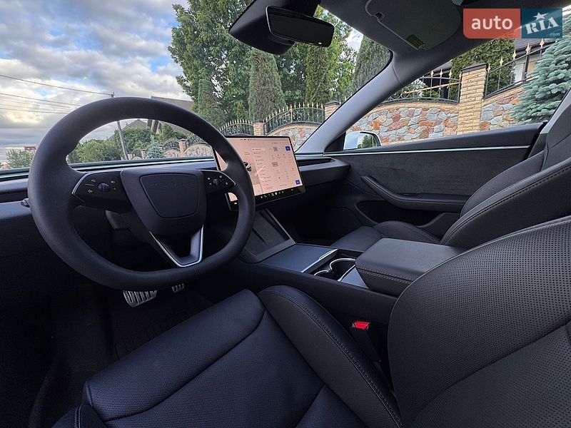 Седан Tesla Model 3 2024 в Києві фото 15 Седан Tesla Model 3 2024 в Києві